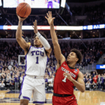 découvrez les prédictions, sélections et cotes pour le match de basketball universitaire tcu vs texas tech de ce soir. analyse complète pour parier en toute confiance.